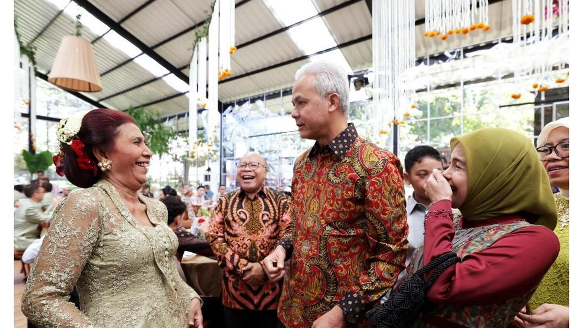 Putri Susi Pudjiastuti Menikah, Ganjar Pranowo Kondangan Bawa Pesan: Segera Beri Nenek Cucu Baru Ya