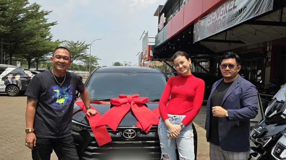 Haram Pertalite? Intip Mobil Baru Tunggangan Kimberly Ryder Pemberian Jhon LBF