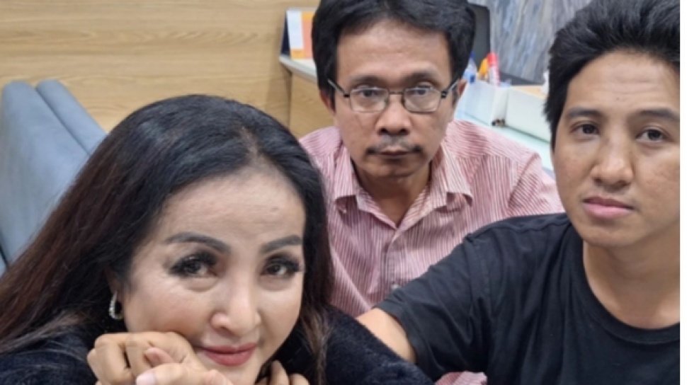 Pilih Tak Mendompleng Nama Besar Sang Ayah Saat Dipukuli Aparat, Iqbal Ramadhan Panen Pujian Selangit