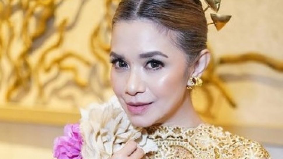 Rayakan 40 Tahun Berkarier, Ruth Sahanaya Gelar Mini Konser ‘September Ceria’ di PIK