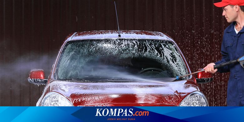 Amankah Cuci Mobil Pakai Sabun Cuci Piring?