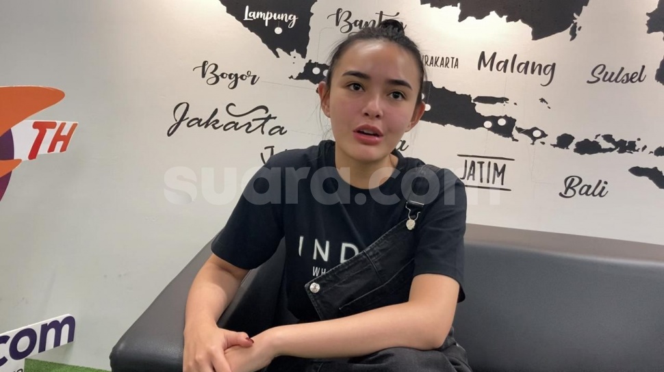 Santap Mi Instan Mentah-Mentah, Selera Makan Amanda Manopo Jadi Omongan