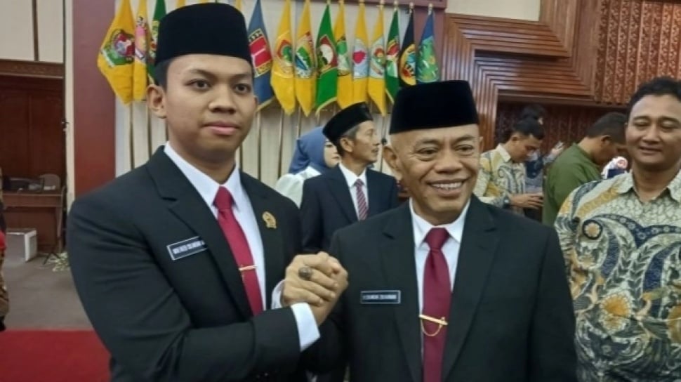 Aib Rizqi Iskandar Anggota DPRD Termuda Dibongkar, Diduga Kerjakan Tugas Kuliah Pakai AI