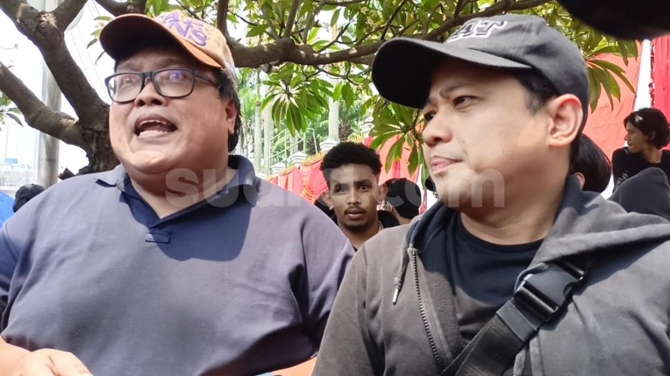 Rocky Gerung Sebut Gibran Terima Duit dari Menteri-Menteri, Sammy Notaslimboy Colek KPK: Selidiki Tuh