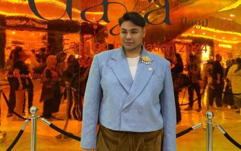 Glamor dari Tutup Botol! Ivan Gunawan Sulap Sampah Jadi Karya Fashion di GAYA Fashion Installation 2024