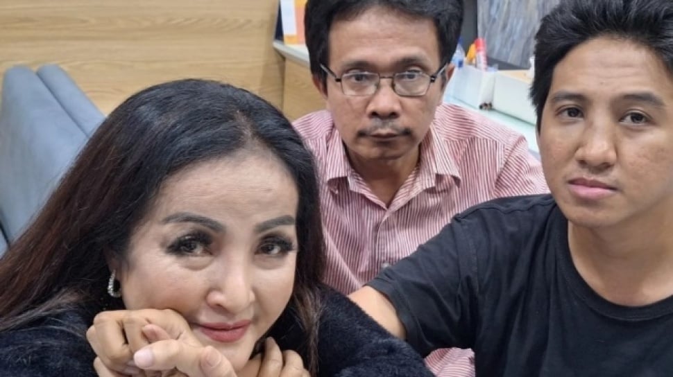 Pilunya Hidup Iqbal Ramadhan Sejak dalam Kandungan Ibu, Machica Mochtar ‘Dipenjara’ Moerdiono