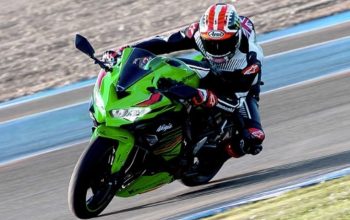 Ingin Motor Sport 250cc 4 Silinder? Cek Daftar Harga Kawasaki Ninja ZX-25R Terbaru September 2024