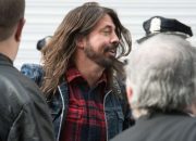 Dave Grohl Bantah Foto Bayi yang Viral Anak dari Selingkuhan