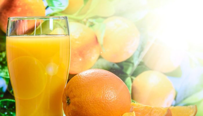 Juice Fasting vs. Traditional Detox Diets: A Comparative Analysis