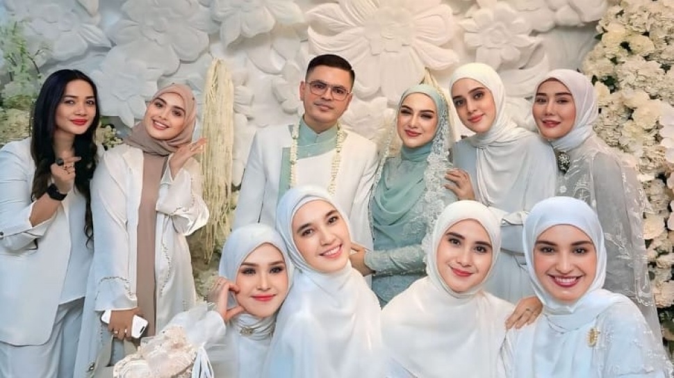 Hadir di Pernikahan Irish Bella, Marissya Icha Diledek Kebanting Shireen Sungkar Cs