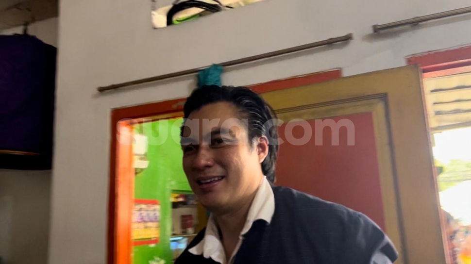 Dikira Nangis Usai Bertemu Paula Verhoeven di Sidang Cerai, Baim Wong Nyengir: Bisa Aja