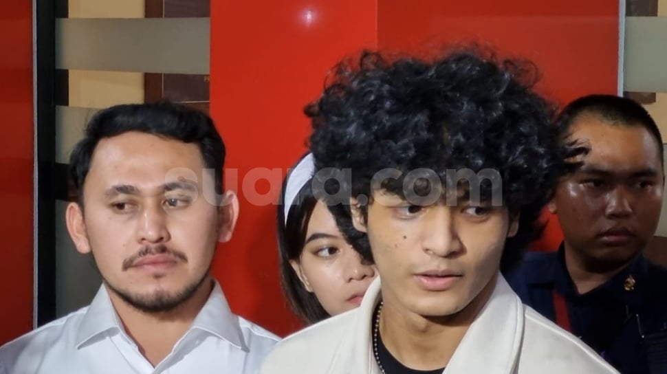 Di Tengah Kasus Lolly, Vadel Badjideh Masih Bisa Santai Ngomongin Konsep Rumah