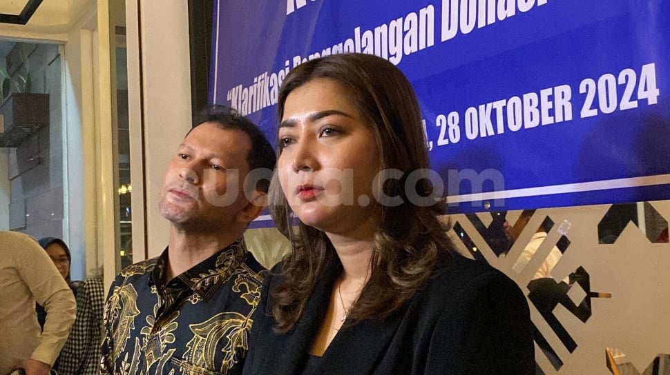 Sambil Menangis, Novi Tegaskan Uang Donasi Agus Salim Masih Utuh dan Siap Bila Diaudit