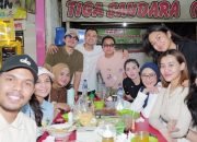 Foto Bareng di Warung Kaki Lima, Azizah Salsha Diledek Kebanting Aaliyah Massaid