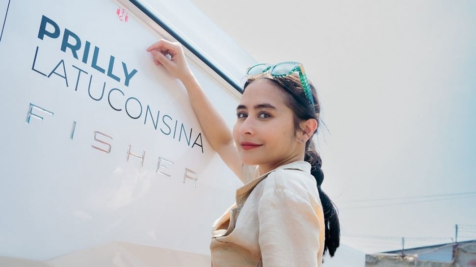 Prilly Latuconsina Ungkap Alasan Beli Kapal Pesiar, Berkaitan dengan Status Jomlo