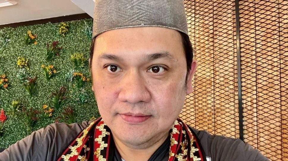 Farhat Abbas Ultimatum ke Semua Lawyer yang Mendukung Teh Novi: Jangan Jadi Teman Saya