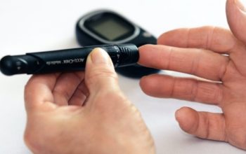 4 Mitos dan Fakta Diabetes, Termasuk Larangan Konsumsi Gula hingga Obesitas