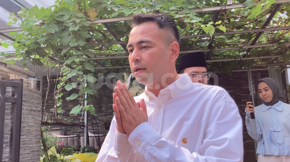 Datang Melayat, Raffi Ahmad Kenang Momen Pertemuan Terakhir dengan Ayah Uya Kuya