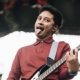 Profil Ezra Mandira, Putra Almarhumah Dina Mariana yang Pernah Jadi Gitaris HiVi!