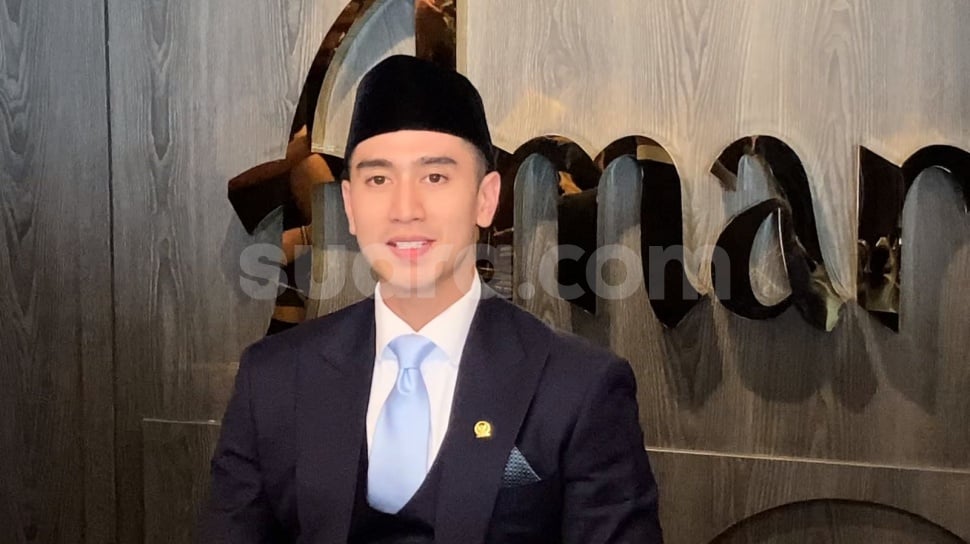 Pantas Raffi Ahmad Kebanting, Verrell Bramasta Kuliah di Universitas Oxford demi Jadi Wakil Rakyat