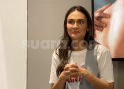 Biar Orang Tak Salah Paham, Luna Maya Ceritakan Proses Syuting Adegan Panas Serial Main Api