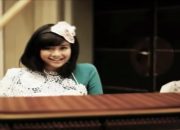 Lirik dan Chord Gitar Lagu ‘Harmoni Cinta’ Gita Gutawa yang Bikin Meleleh