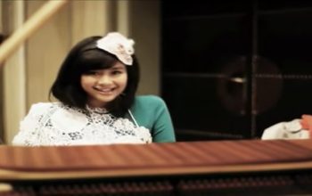 Lirik dan Chord Gitar Lagu ‘Harmoni Cinta’ Gita Gutawa yang Bikin Meleleh