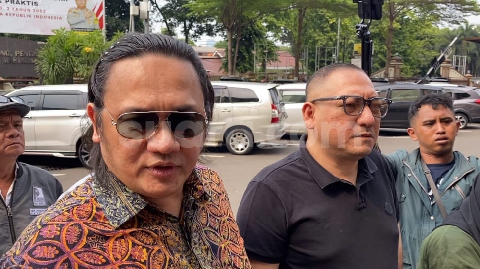 Tak Hajar Denny Sumargo Saat Tatap Muka di Rumah, Farhat Abbas: Saya Sopan, Dia Takut