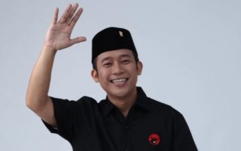 Denny Cagur Penuhi Nazar Saat Berhasil Lolos Jadi Anggota DPR RI