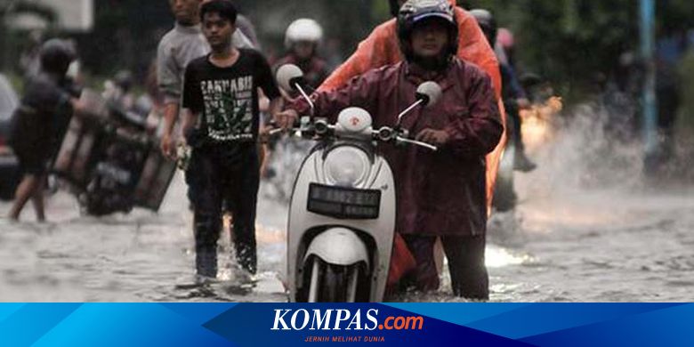 Ingat, Segera Bilas Oli Mesin Usai Motor Terendam Banjir!