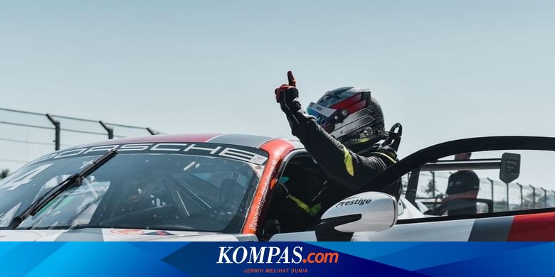 Moreno Soeprapto Juara Balap Porsche di Mandalika