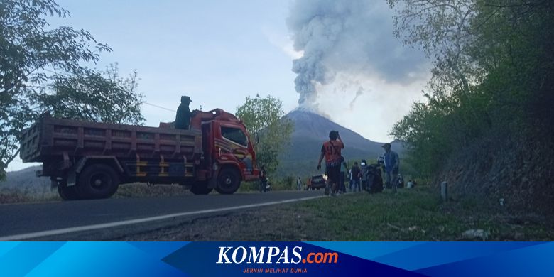 Jangan Aktifkan Wiper Saat Kaca Mobil Kena Abu Vulkanik