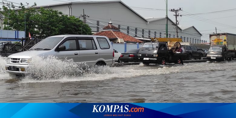 Cara Mudah Hindari Kerusakan kalau Mobil Lewat Banjir Rob