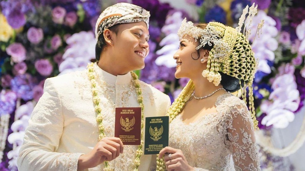 Pakai Buku Nikah Bodong, Rizky Febian Salahkan WO yang Urus Pernikahan