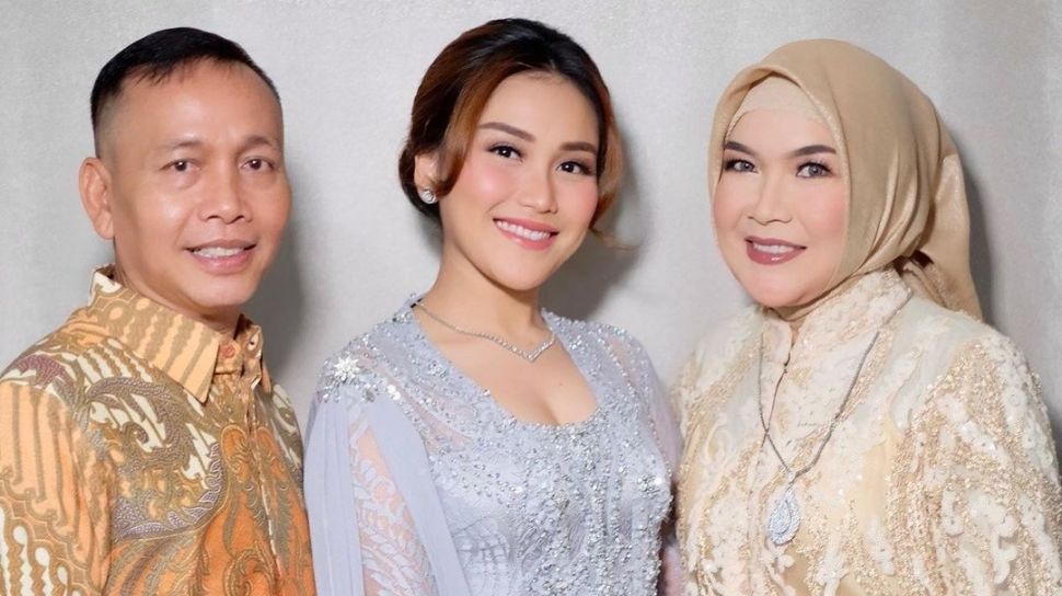 Ayu Ting Ting Akui Sering Pinjam Uang Sopir Buat Jajan Gegara Jatah dari Sang Ibu Terbatas