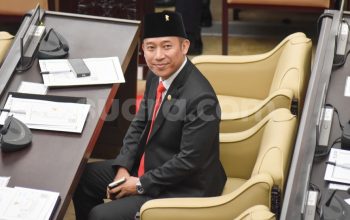 Digaji Rp54 Juta Jadi Anggota Dewan, Denny Cagur Akui Bayarannya Lebih Tinggi saat Jadi Artis