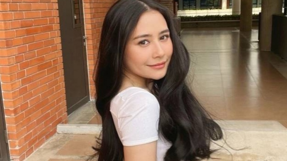 Ditanya Masih Single atau Tidak, Jawaban Prilly Latuconsina Curi Perhatian